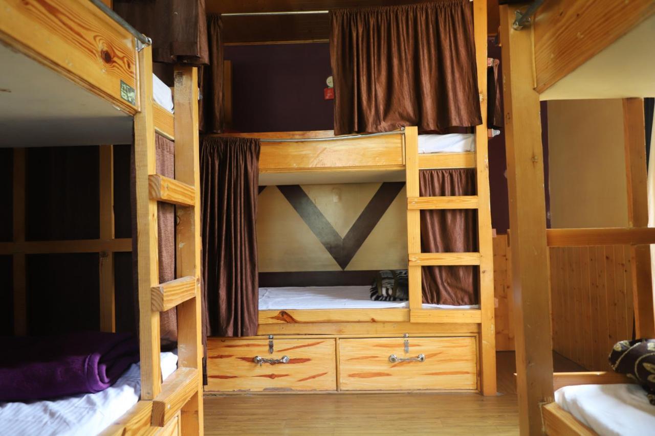 Indian Backpackers Hostel Manāli Exterior foto